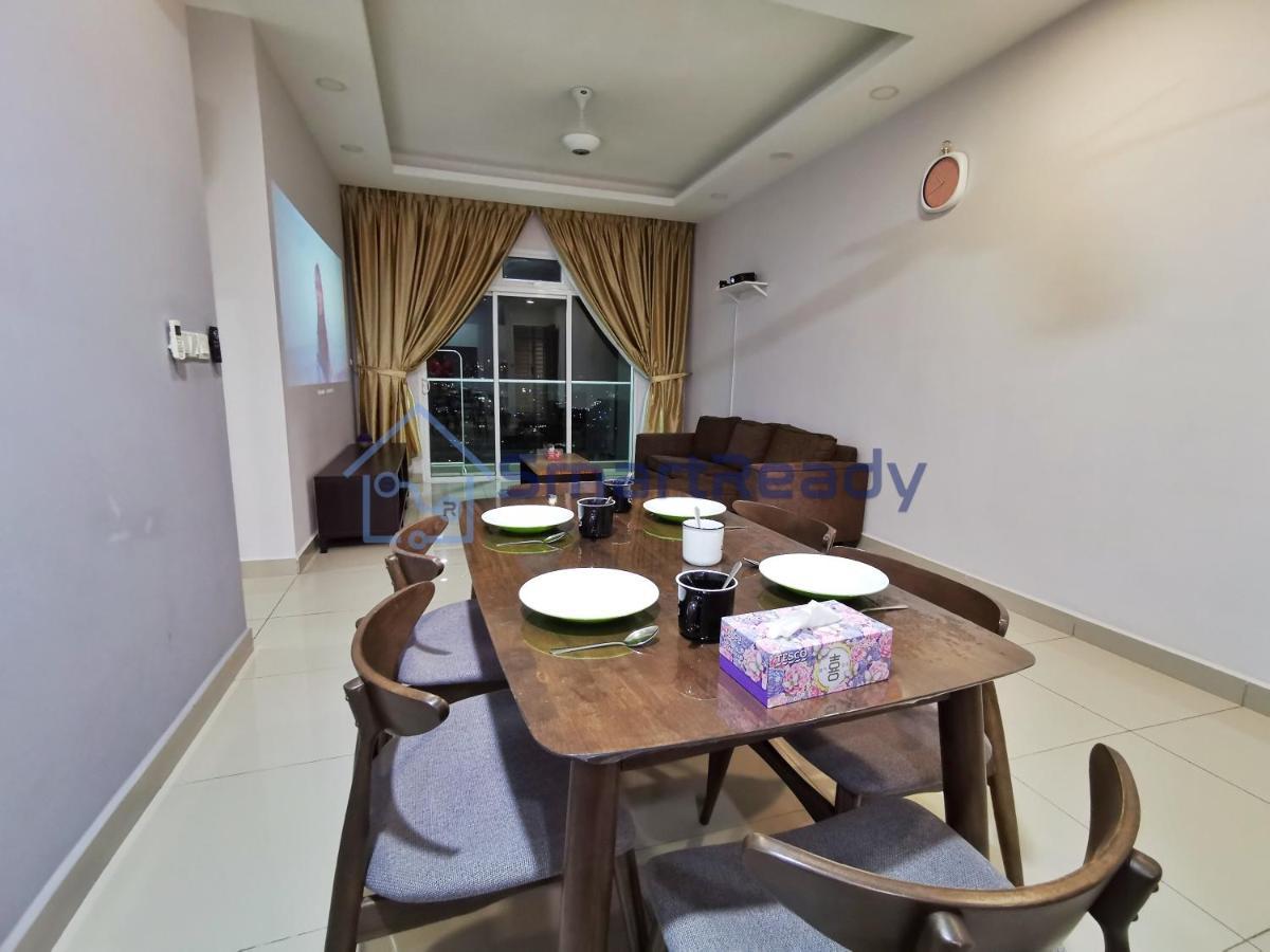 Twin Galaxy Suites By Sr Home Johor Bahru Bagian luar foto