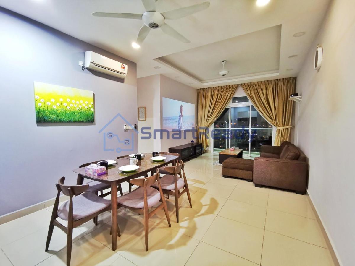 Twin Galaxy Suites By Sr Home Johor Bahru Bagian luar foto