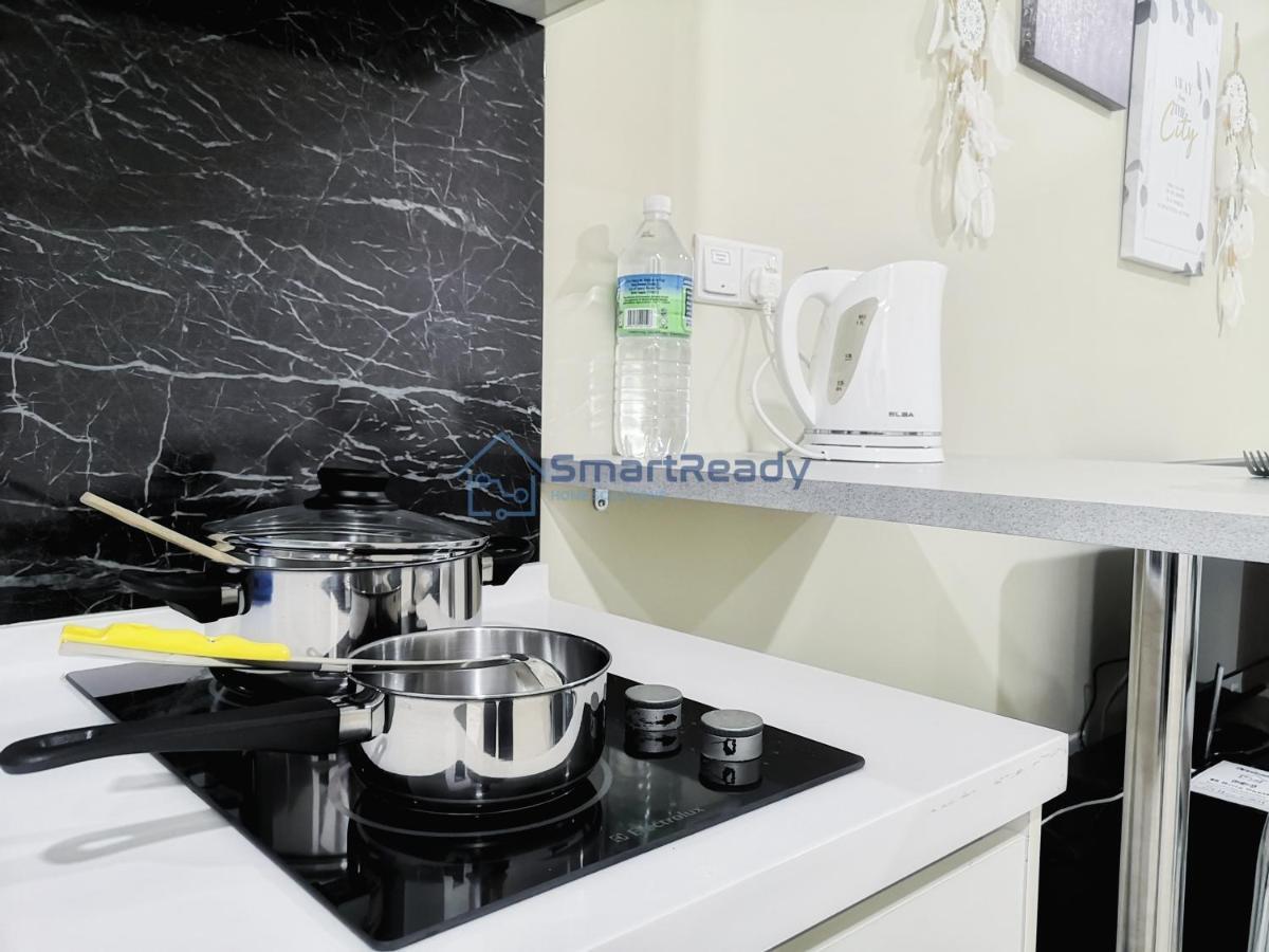 Twin Galaxy Suites By Sr Home Johor Bahru Bagian luar foto
